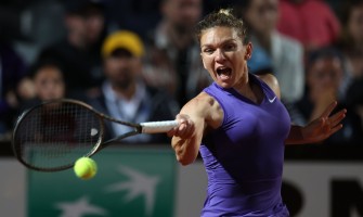 TENISUL, CEL MAI POTRIVIT SPORT PENTRU FETE ?