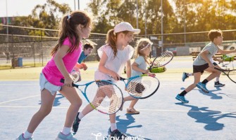 5 MOTIVE PENTRU CARE COPIII AR TREBUI SA INVETE SA JOACE TENIS DE CAMP 5 MOTIVE PENTRU CARE COPIII AR TREBUI SA INVETE SA JOACE TENIS DE CAMP