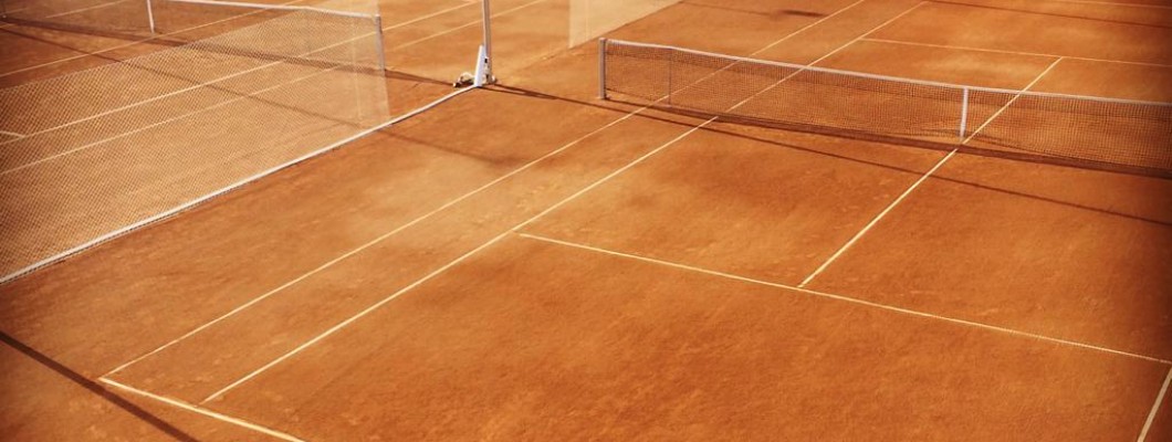 NUMARUL TERENURILOR DE TENIS DIN ORASUL CRAIOVA IN SEZONUL DE VARA SI SEZONUL DE IARNA. PRETURI PRACTICATE PENTRU INCHIRIEREA TERENURILOR. NUMARUL TERENURILOR DE TENIS DIN ORASUL CRAIOVA IN SEZONUL DE VARA SI SEZONUL DE IARNA. PRETURI PRACTICATE PENTRU INCHIRIEREA TERENURILOR.