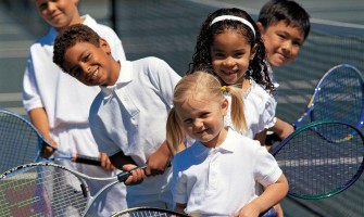 ALEGEREA RACHETEI DE TENIS PENTRU COPII ALEGEREA RACHETEI DE TENIS PENTRU COPII